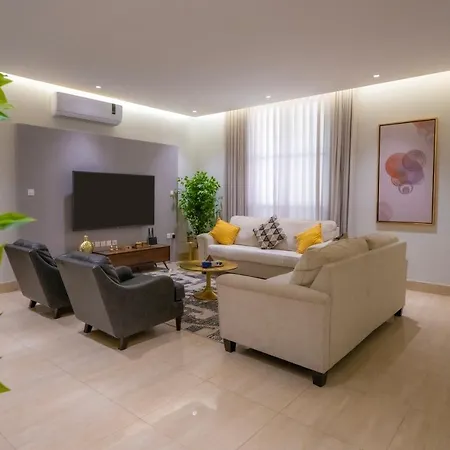 Luxurious Three-Bedroom Apartment: North Riyadh Retreat Exterior photo