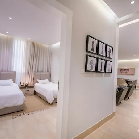 Luxurious Three-Bedroom Apartment: North Riyadh Retreat Exterior photo