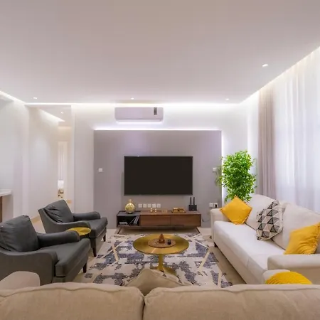 Luxurious Three-Bedroom Apartment: North Riyadh Retreat Exterior photo